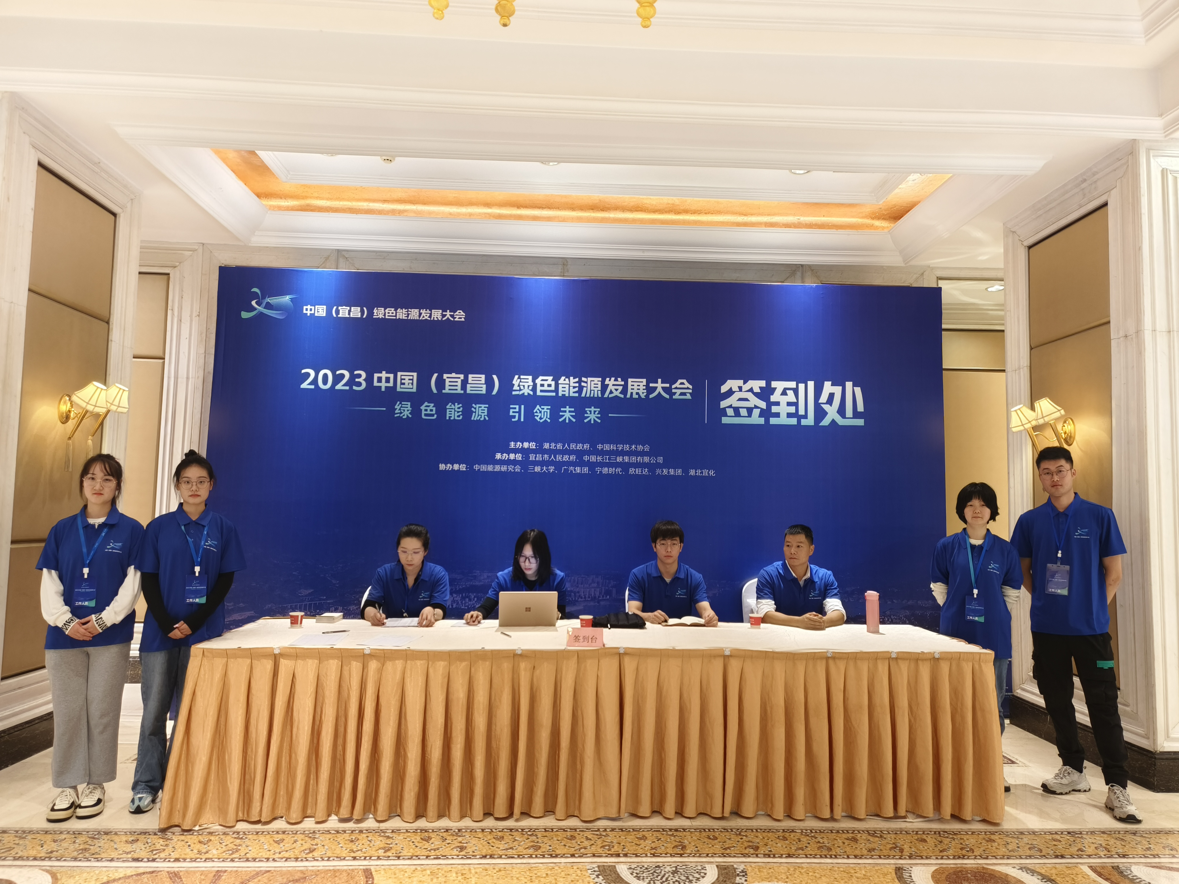 652df71047ffd.jpg